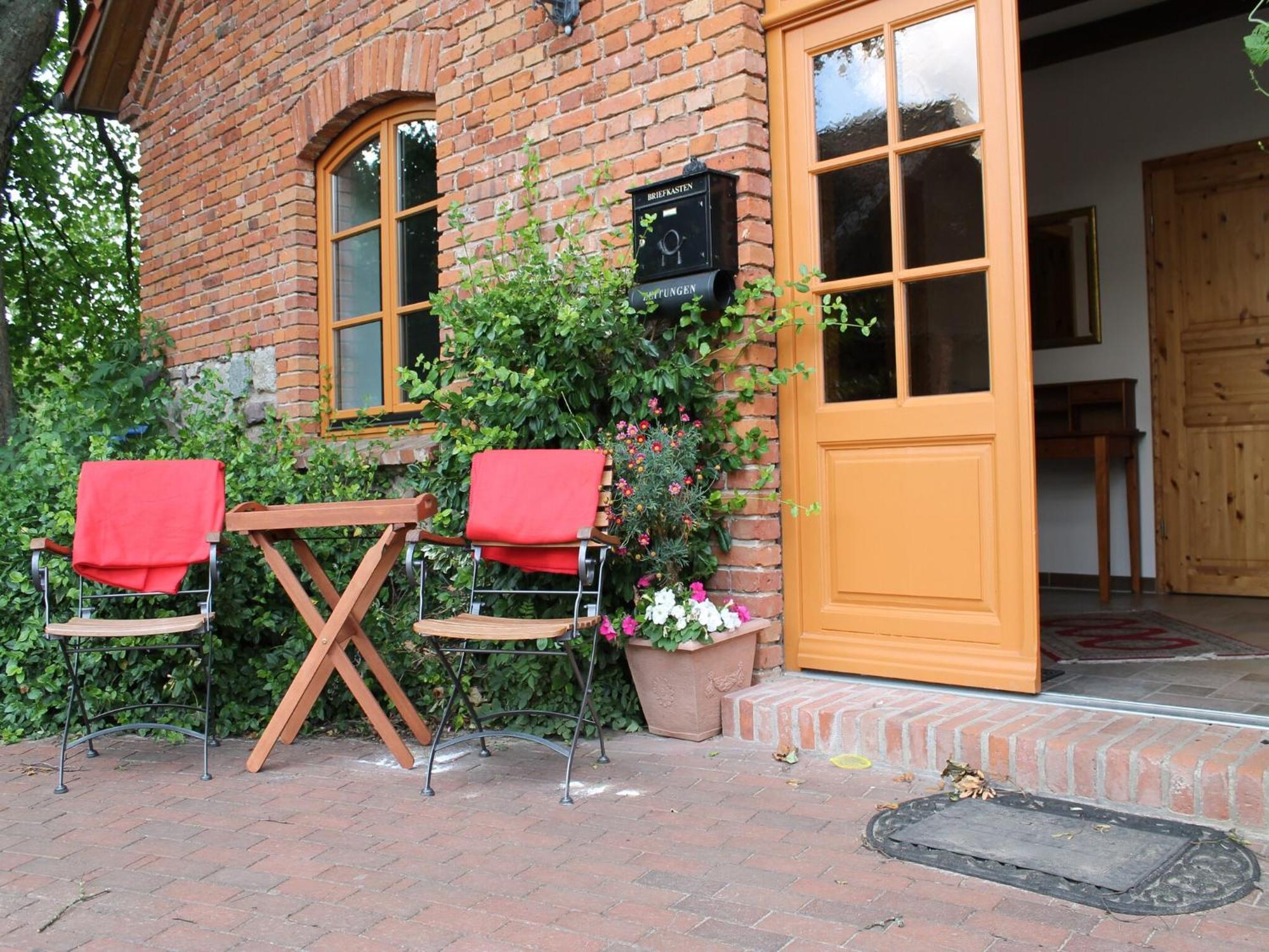 Mansion In Gressow With Terrace Garden Bbq Pond Bicycles Villa ภายนอก รูปภาพ
